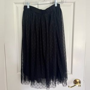 Forever 21 Swiss Dot Tulle Skirt, Size Large. Worn Once!